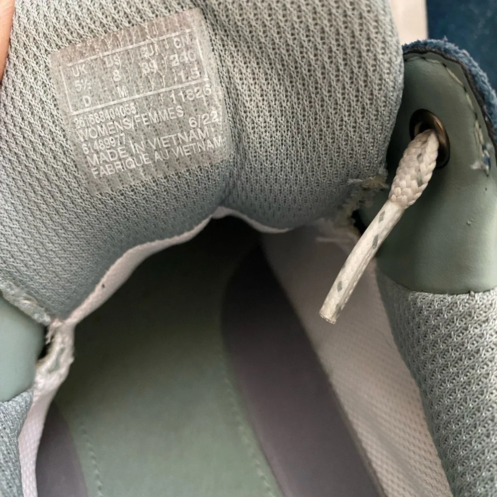 Clarks Blue and Gray Athletic Shoes 8 Hiking